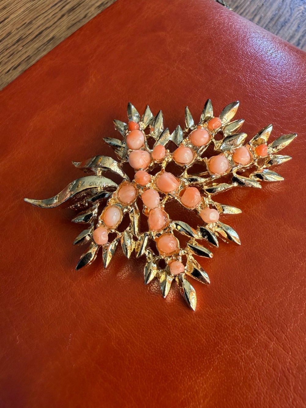 Vintage Sarah Coventry Leaf Brooch Gold Tone Faux Coral Pink Cabochons 1963